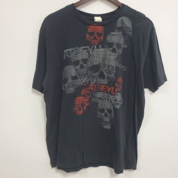 The Core Mens Atreyu Graphic Band T Shirt Size L Grunge Skulls Rock Music Y2K - Picture 1 of 8